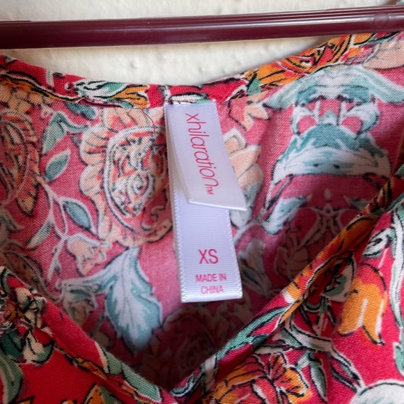 🌸Xhilaration Ruffle Romper - Picture 3 of 8